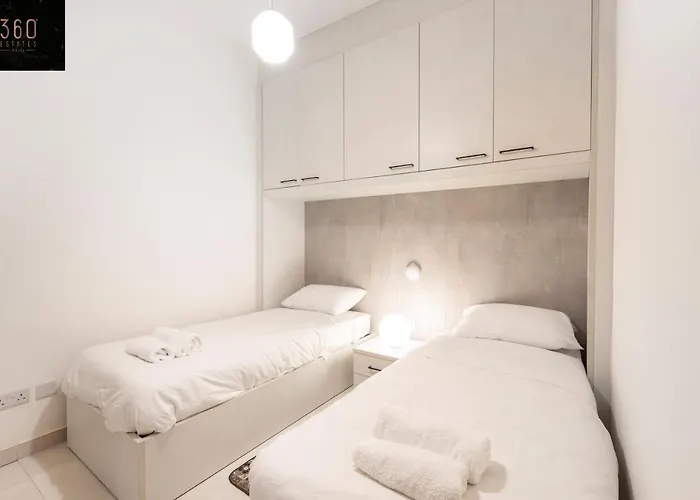 Stylish, Comfortable 2br With Wifi & Prvt Balcony By 360 Estates *