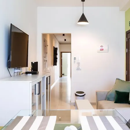 Stylish, Comfortable 2br With Wifi & Prvt Balcony By 360 Estates Gzira